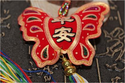 Chinesischer Glücksknoten: Schmetterling 8x23cm